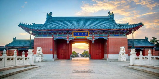 校门.jpg